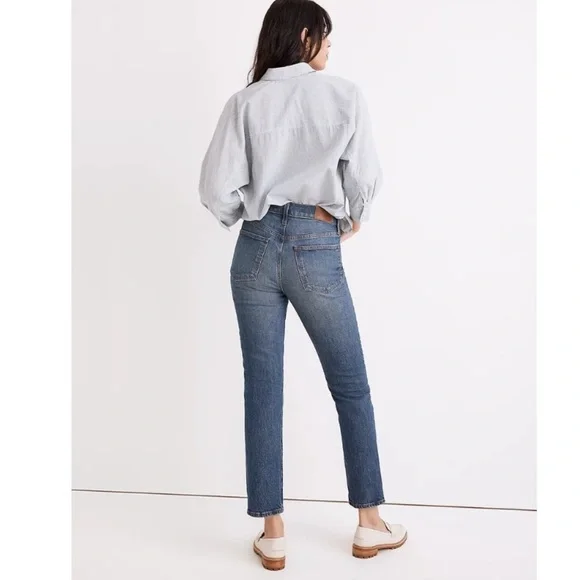 Madewell Perfect Vintage Crop Jean in Cartigan Wash Mid Wash Color Distressed 28